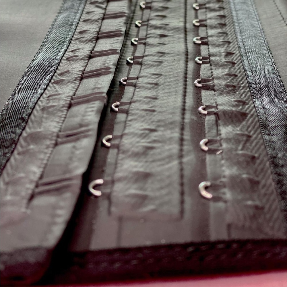 Waist trainer - Picture 2 of 3